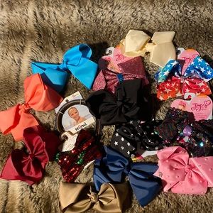 Lot of girls bows, jojo siwa bows and misc bows